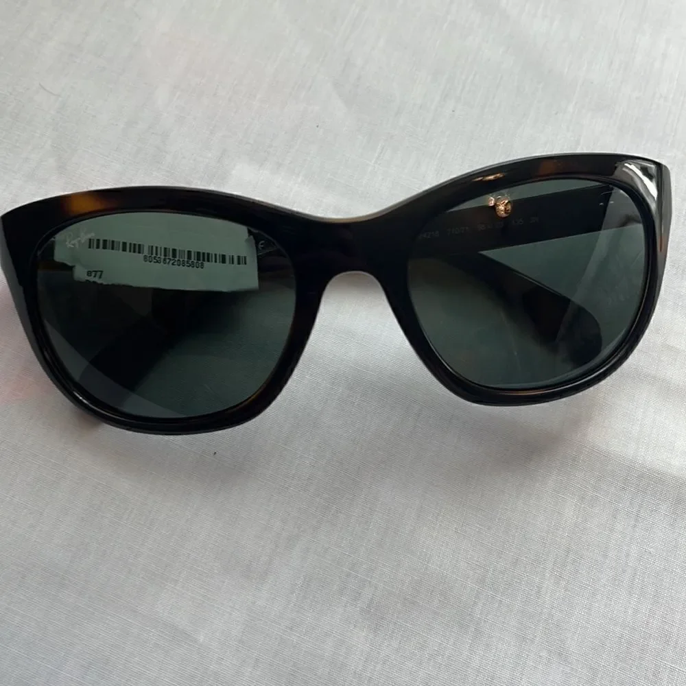 Ray-Ban RB4216 Women's Sunglasses 601/11 Polished Havana LENSES Green NWT $229